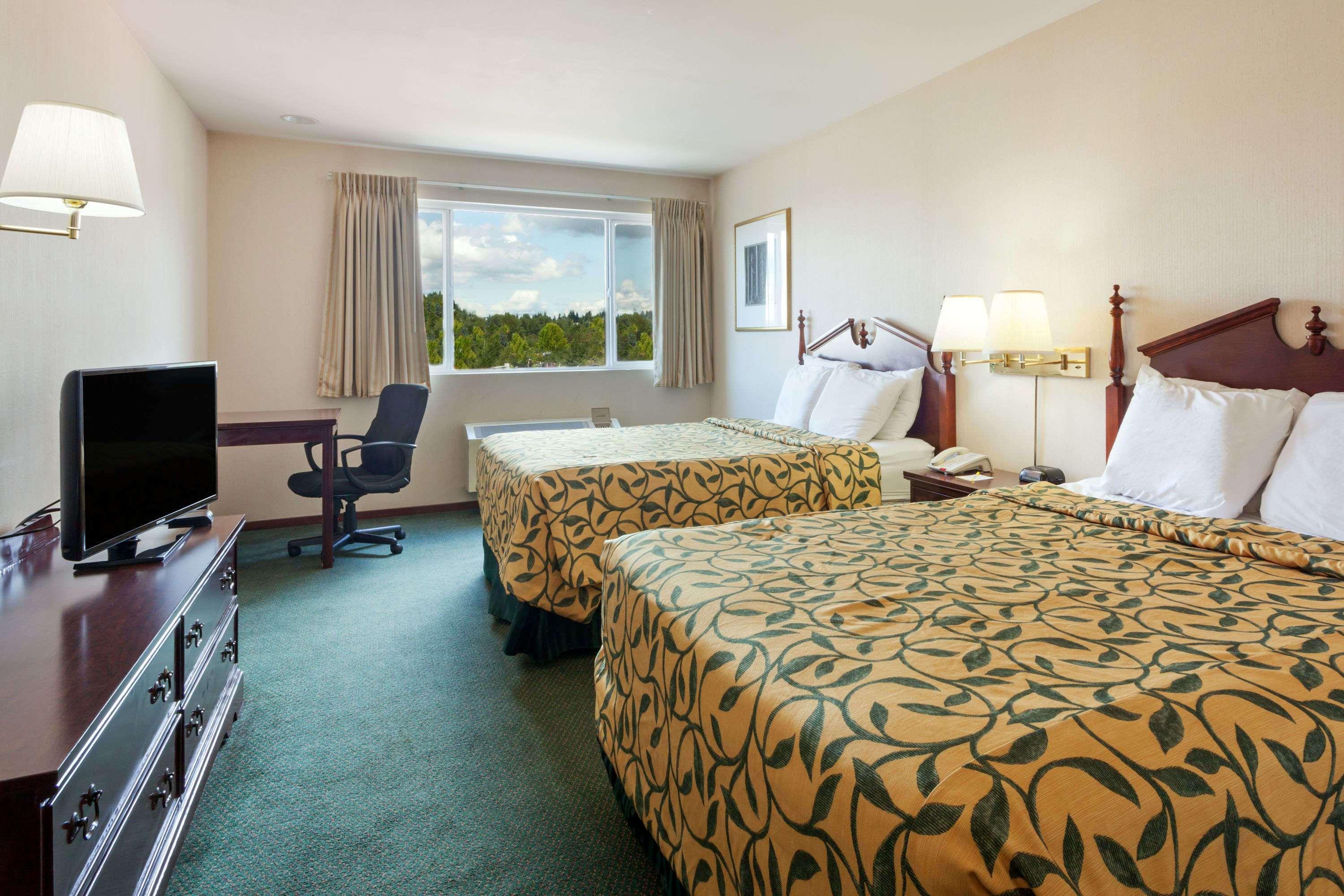 Days Inn By Wyndham Seatac Airport Exterior photo
