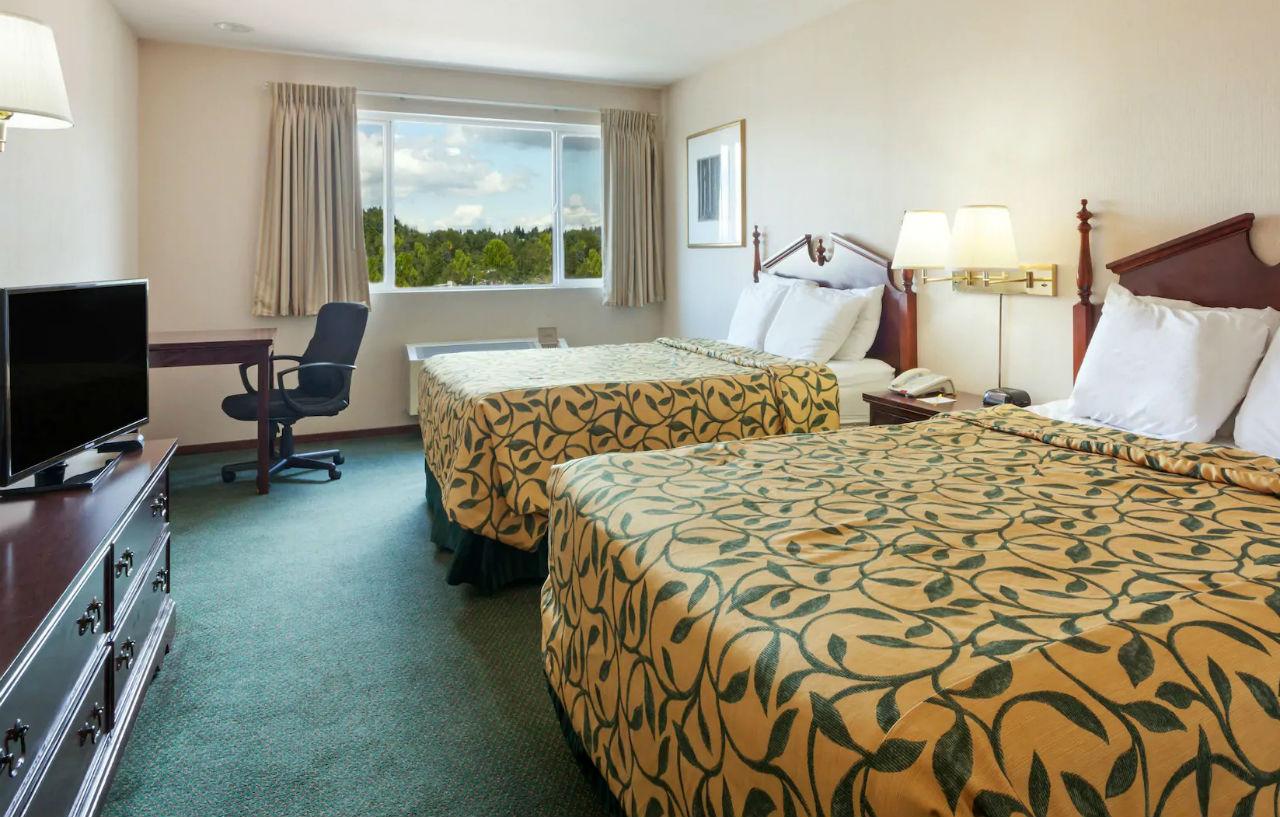Days Inn By Wyndham Seatac Airport Exterior photo